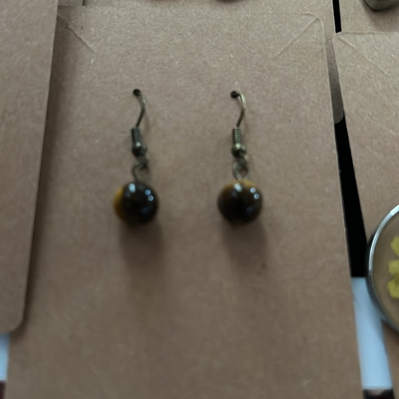 Earring bundle - Picture 3 of 8